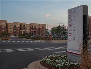 Crimson student living apartment in Tuscaloosa, AL